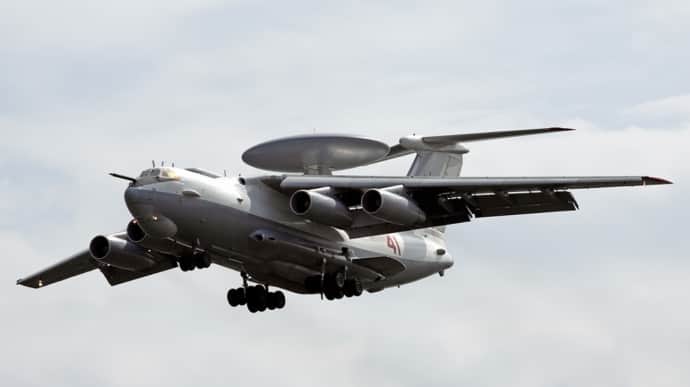 Россия думает расконсервировать дополнительные А-50 из-за сбития бортов - разведка Британии