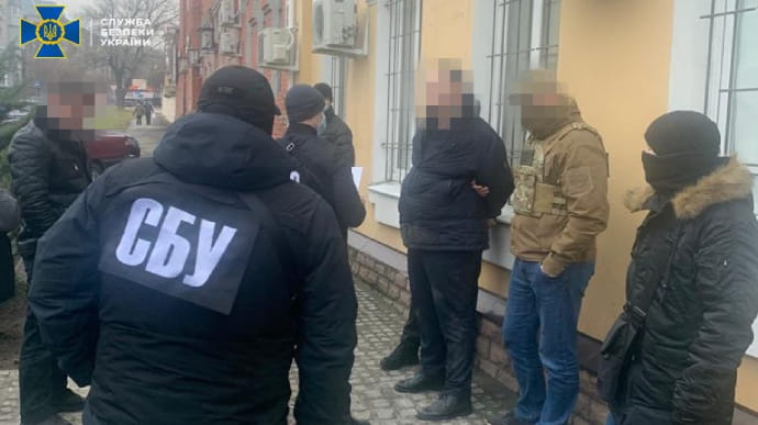 На взятке задержали одного из руководителей военной прокуратуры в Запорожской области