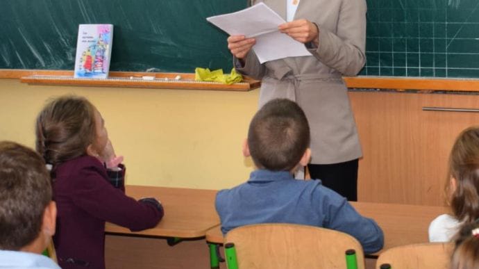 Из-за постоянных минирований школы Николаева и Черкасс переходят на дистанционку