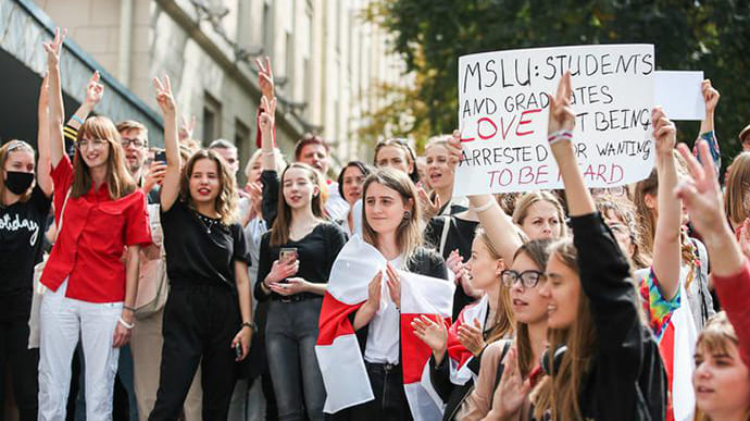 У Мінську акція протесту студентів почалася з затримань