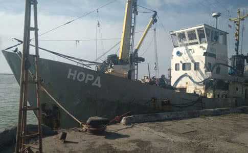 В РФ бряцают оружием в ответ на задержание Украиной российского судна 