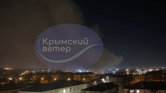 Explosions in Sevastopol, social media report strikes – photo, video