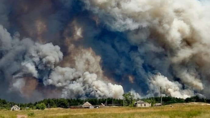 Гасили пожежу лише на папері: на Луганщині викрили махінацію працівників ДСНС