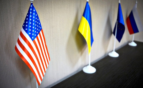 Опрос: Россияне считают главными врагами США и Украину