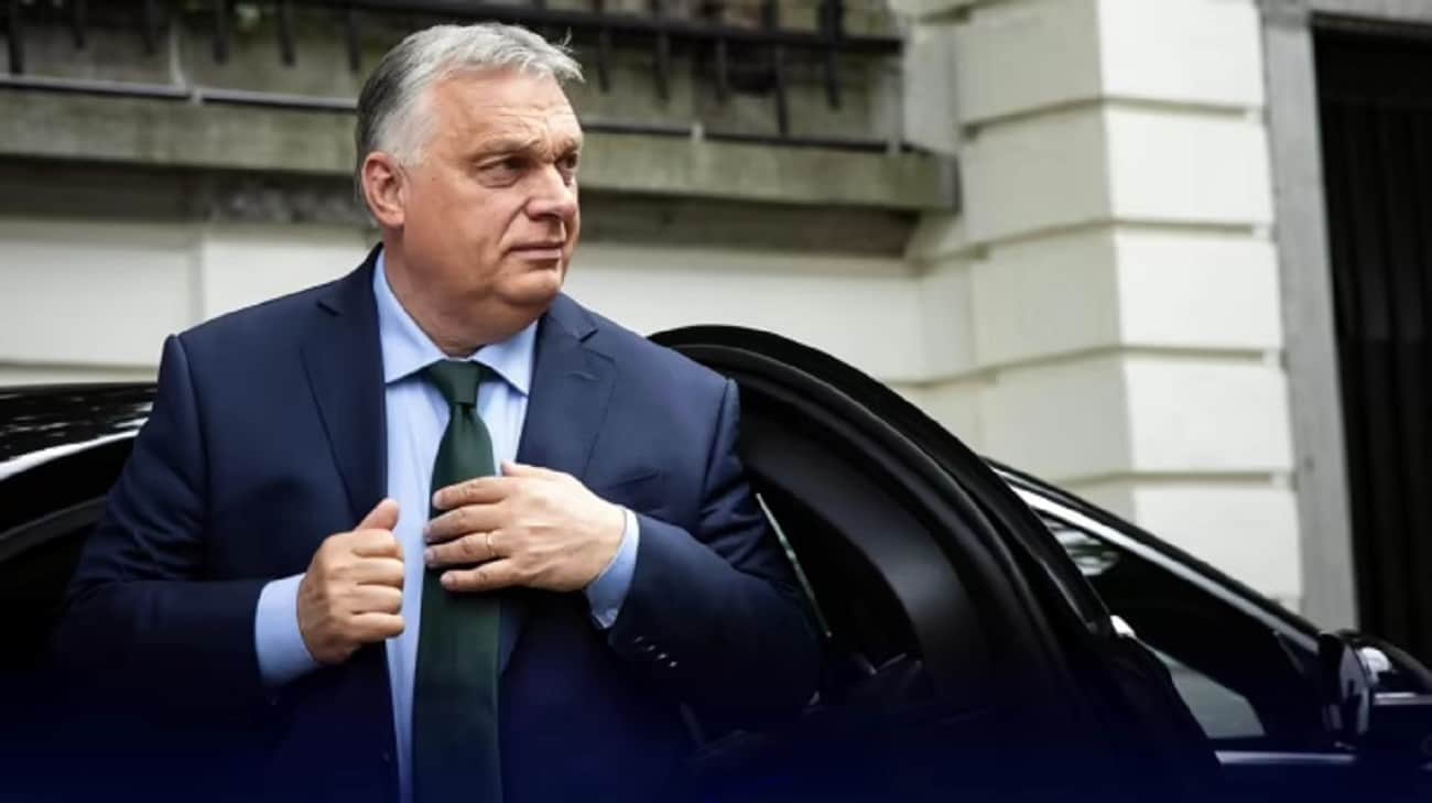 Orb&#225;n promises more "surprise meetings" after trip to Moscow