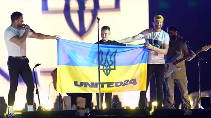 Imagine Dragons invite 14-year-old from Mykolaiv Oblast on stage during performance in Warsaw