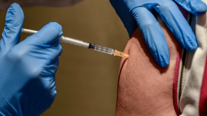 Італія запровадила обов’язкову вакцинацію для людей віком 50+