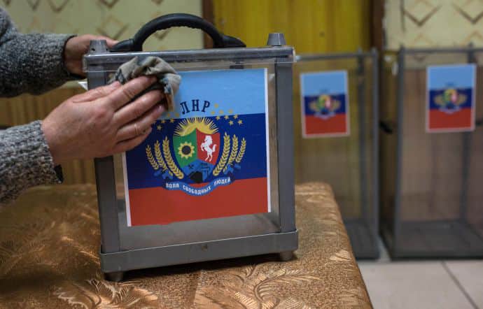СБУ встановила 15 колаборантів, які готують псевдовибори на Луганщині
