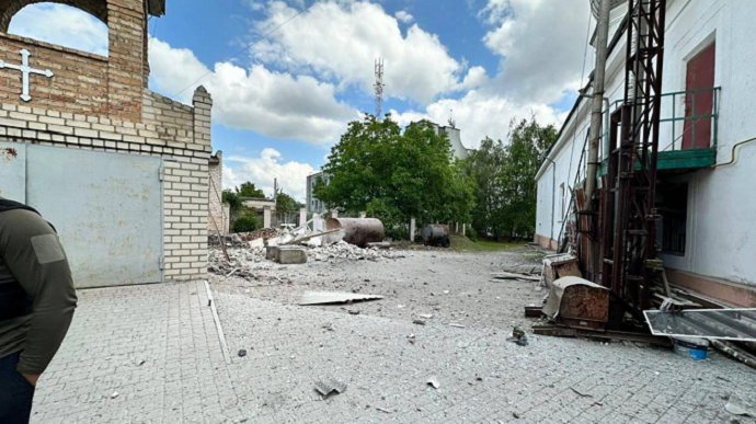 Russians attack church in Kherson Oblast killing priest