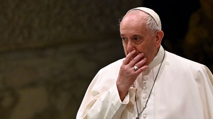 Папа Римский назвал безумием возможную войну в Украине