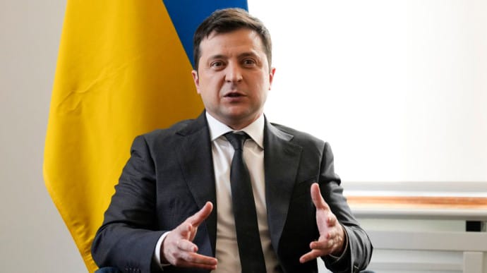 Зеленський пояснив, коли Україна запровадить воєнний стан
