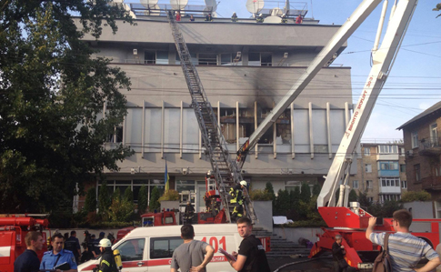 На Интере заявили, что пожар произошел из-за вооруженного нападения и поджога