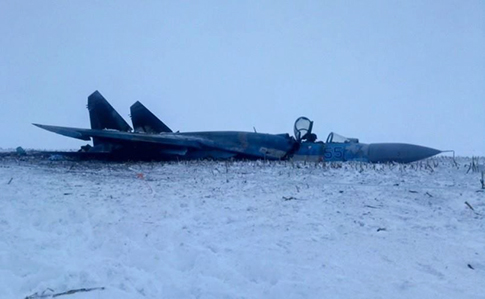 Появились фото катастрофы Су-27