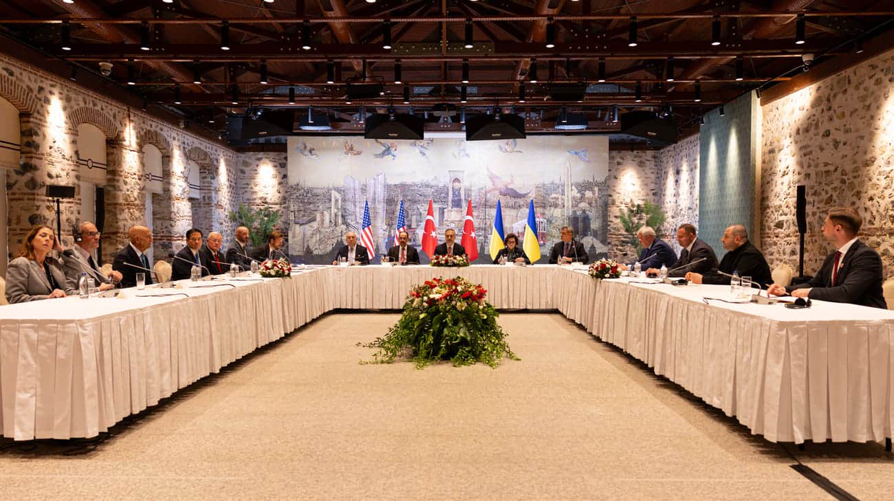 Росіяни брали у Стамбул папери з 2022 року та погрожували значно розширити вимоги – джерела