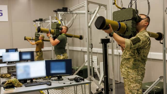 Military training in UK: Ukrainians learn how to fire triple missiles three times faster than sound – photos