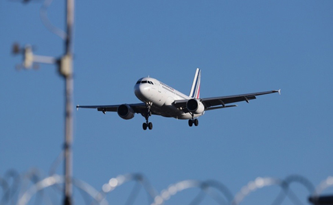 Криклій буде судитися з авіаперевізниками, які не заберуть своїх туристів з-за кордону