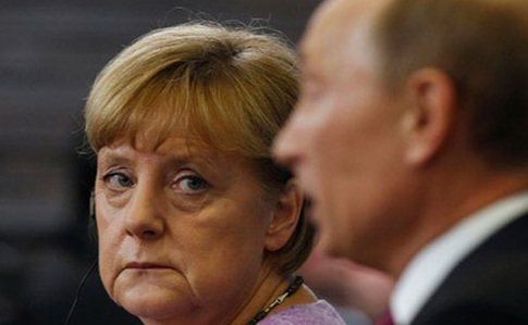Меркель і Путін обговорили миротворців на Донбасі