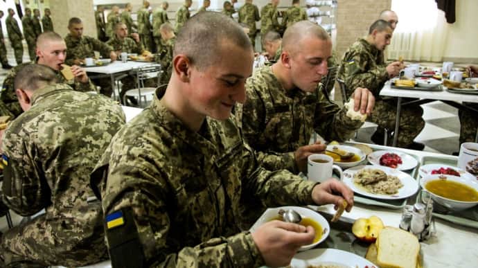 Ukrainian procurement agency initiates inclusion of kosher, halal and vegan food in military rations