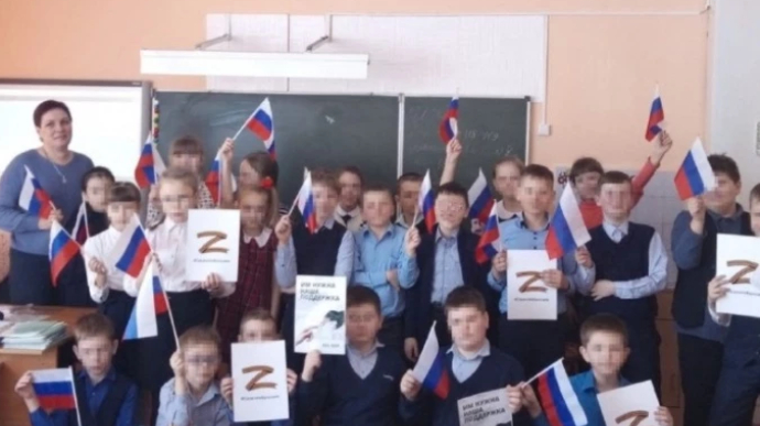 Детей в российских школах зомбируют о пользе санкций