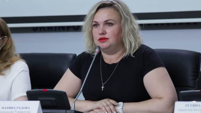Пійману на хабарі фігурантку "п'яної вечірки в КМДА" відправили під арешт і 1 млн застави