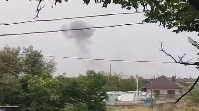 Explosions rock Melitopol airfield where Russian army equipment is located – City Mayor