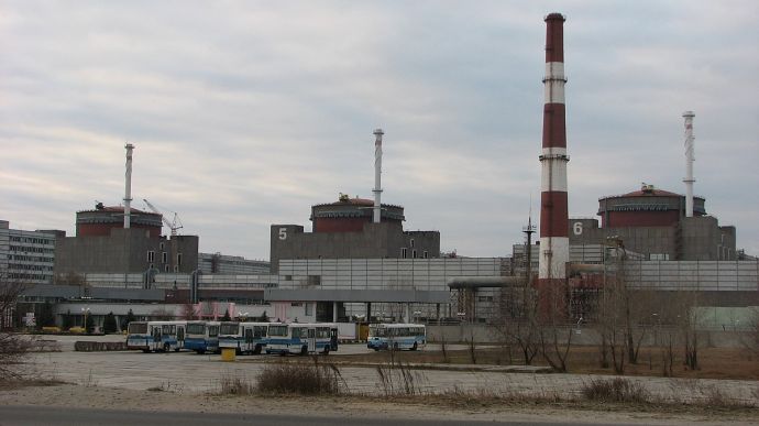 Энергодар: колонна техники РФ движется к АЭС