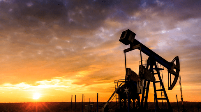 Нефтегазовые доходы РФ в этом году упали почти вдвое – российское правительство