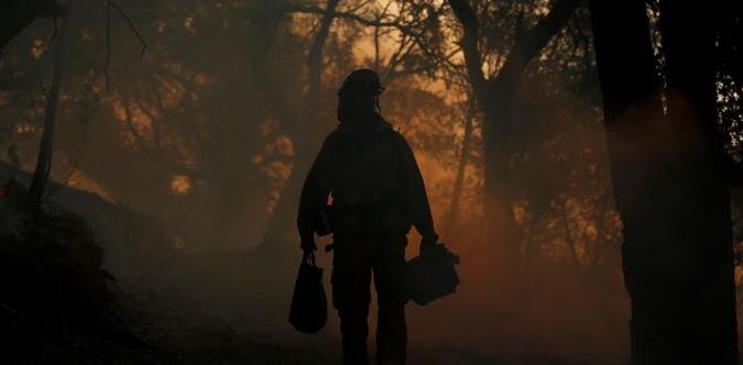 В Калифорнии не утихают масштабные лесные пожары