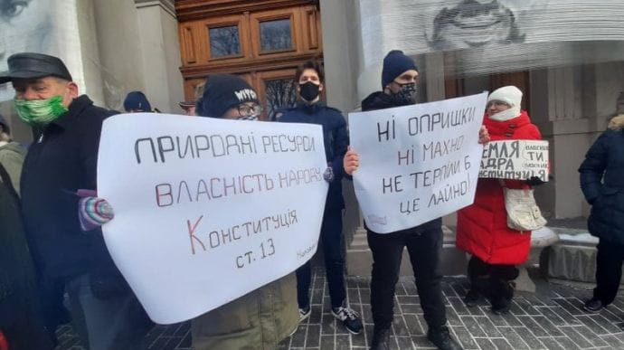 Протесты против высоких тарифов поддерживают 89% украинцев