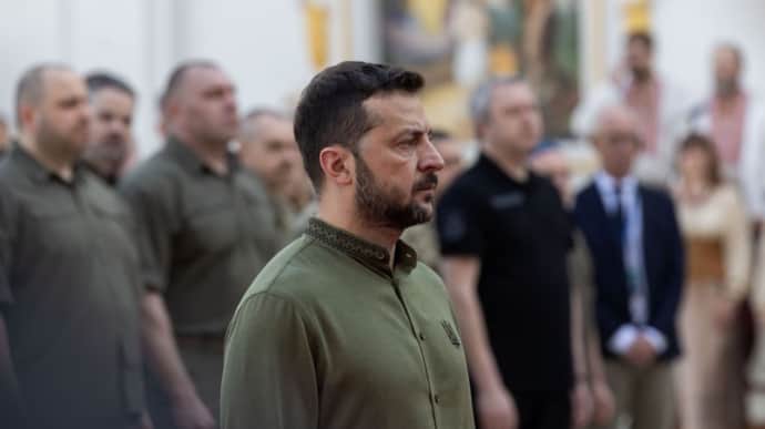 Zelenskyy holds Staff meeting, discusses possibility of strikes beyond contact line