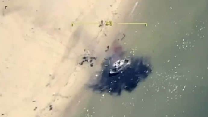 Ukrainian Navy destroy Russian speedboat in Black Sea during Russians' landing attempt