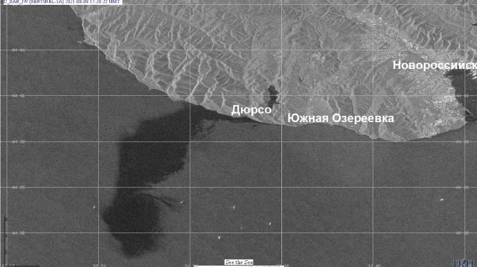 Росіяни забруднили нафтою під сотню квадратних кілометрів Чорного моря