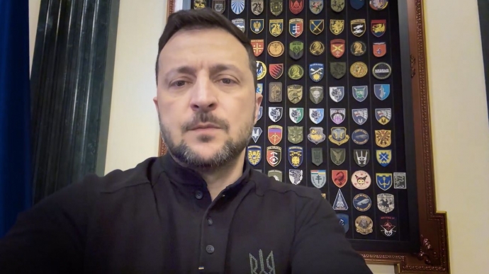 Зеленський похвалив темп заявок на тисячу допомоги й анонсував інші програми підтримки