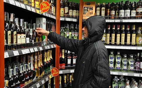 Одесская полиция просит мэра запретить продажу алкоголя ночью