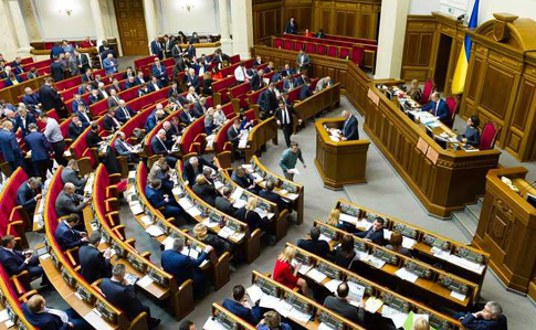 Жодна з партій в Україні не набирає більше 17%  