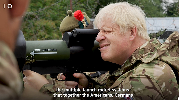 Вы сможете победить: Джонсон посетил украинских военных на полигоне в Британии