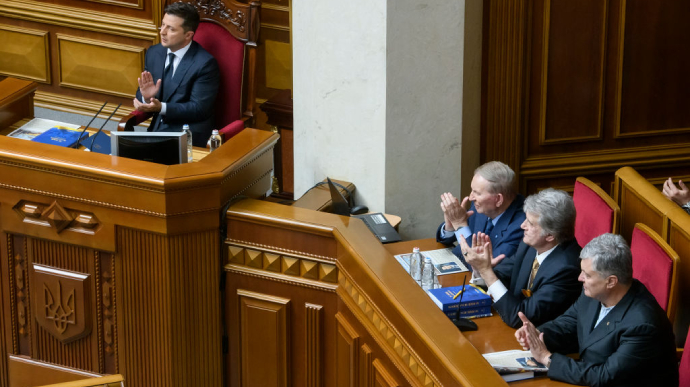 Кучма, Ющенко и Порошенко призвали мир спасти людей из Азовстали