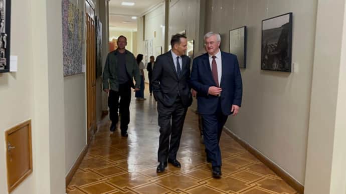 Ukrainian and Polish foreign ministers had friendly chat in Warsaw