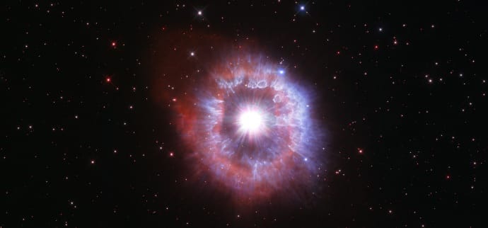 Звезда AG Carinae