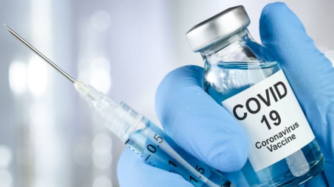 У МОЗ розповіли, хто безкоштовно отримає вакцину від коронавірусу