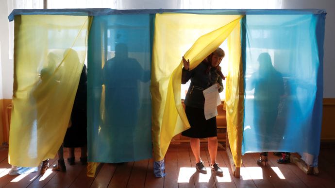 В Опорі порахували, скільки жінок потрапили у місцеву владу від найбільших партій