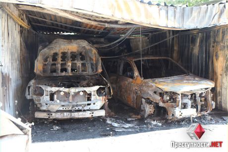 Экс-начальнику Николаевского УБОПа сожгли две машины