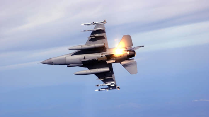 Данія планує передати Україні перші винищувачі F-16 навесні 2024 року