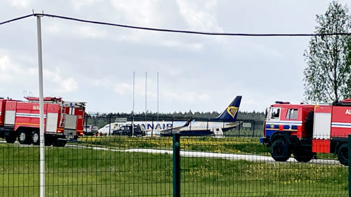 Генпрокуратура Литви відкрила справу про викрадення літака через примусову посадку Ryanair