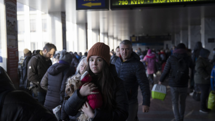 Окупанти пропонують киянам виїхати в РФ через Білорусь