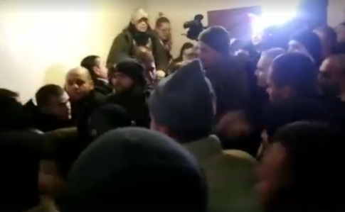 В суде Одессы произошла массовая драка, полсотни человек задержаны