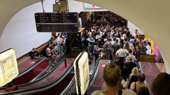 Four Kyiv metro stations currently operating only as shelters