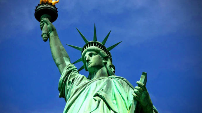 Франція надішле США нову статую Свободи