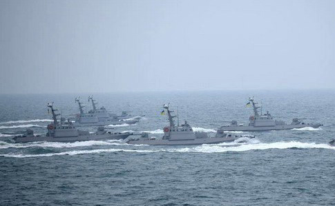 Военные ВСУ провели боевые учения в Азовском море