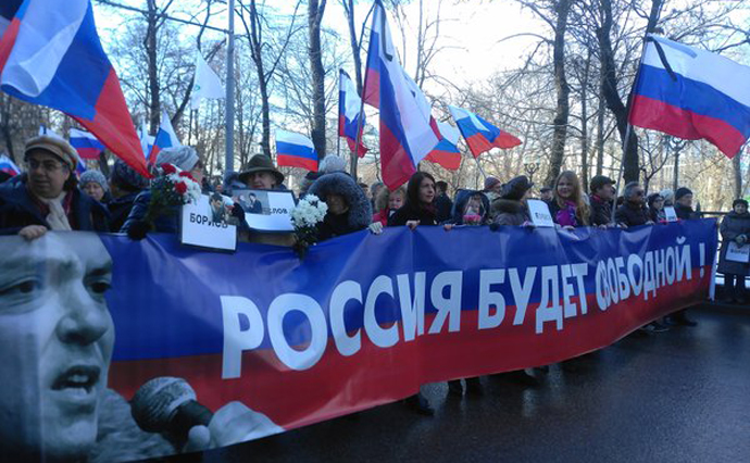 Марш пам'яті Нємцова: Понад 20 тис. учасників і колона на підтримку Савченко